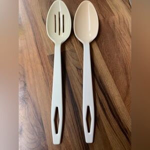 Vintage Tailor Made Nylon Almond Utensils 11.5" Slotted Spoon & Spoon Lot 2 USA